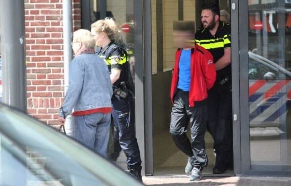 Personeel houdt winkeldief in Bogaard aan