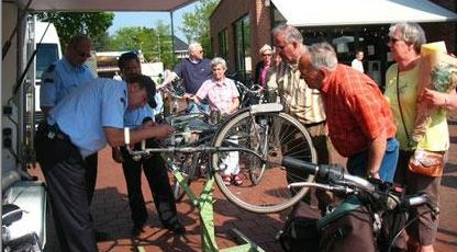 Fietsgraveerdag in Winkelcentrum In de Bogaard