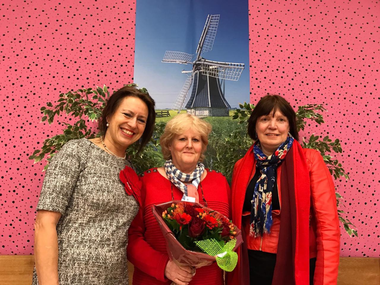 Bloemen voor Rijswijkse heldinnen