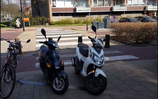 Je zal maar een scootmobiel hebben