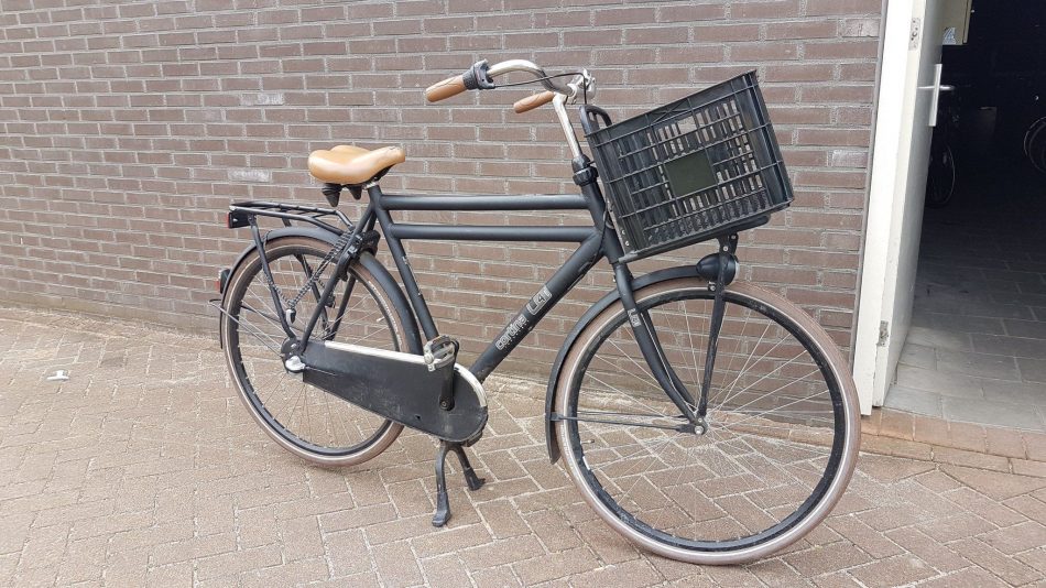 Van wie is deze stevige herenfiets?