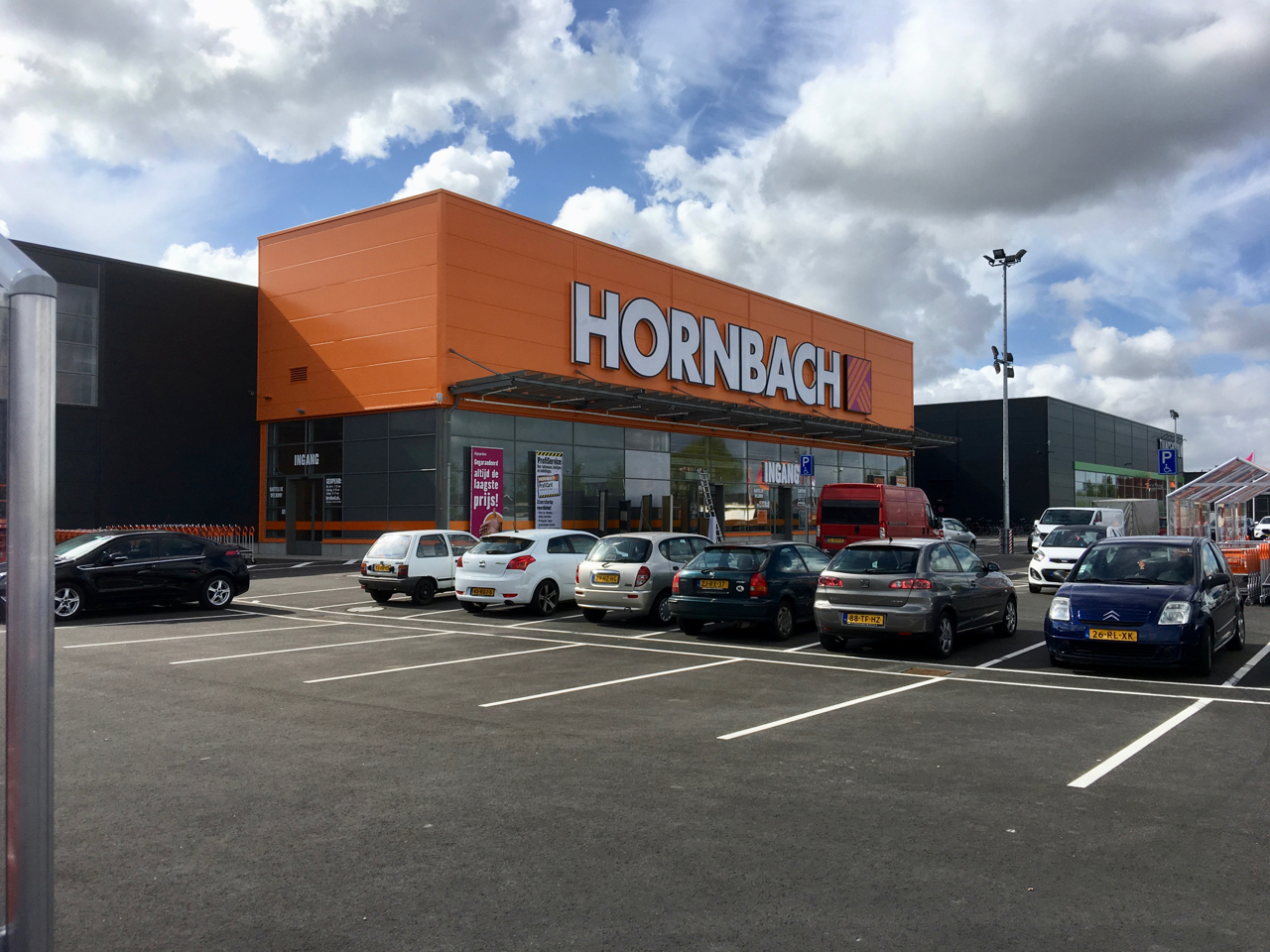Hornbach opent vestiging met ‘Drive In’ in Ypenburg