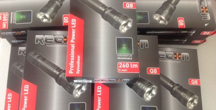 Extra zaklampen voor Buurt Preventie Team