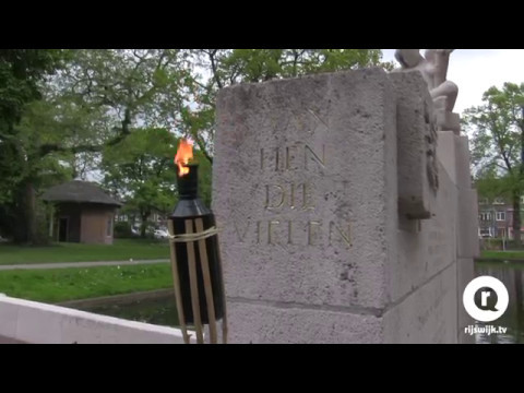 Estafetteploeg brengt bevrijdingsvuur naar Rijswijk