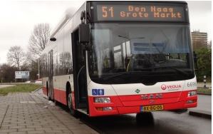 Wethouder René van Hemert met buslijn 51 naar RijswijkBuiten