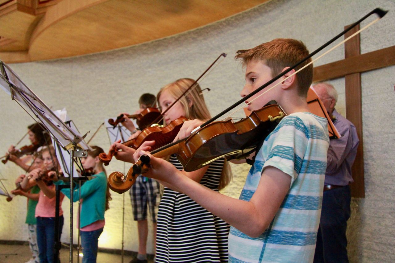 Klassieke en moderne muziek bij leerlingenconcert