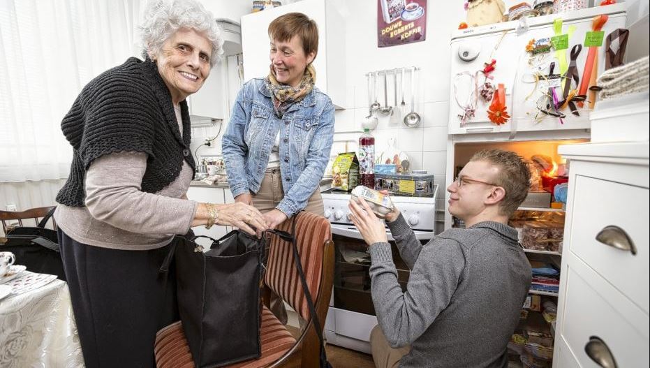 Wie haalt de boodschappen voor Rijswijker die dat niet meer kan