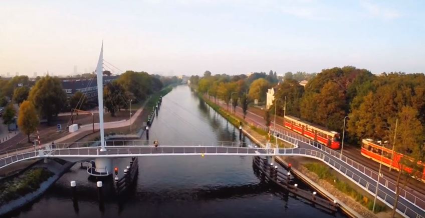 Draaibrug De Oversteek Rijswijk (VIDEO)