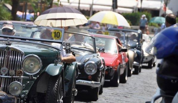 De eerste Leeuwendaal Oldtimer Rally