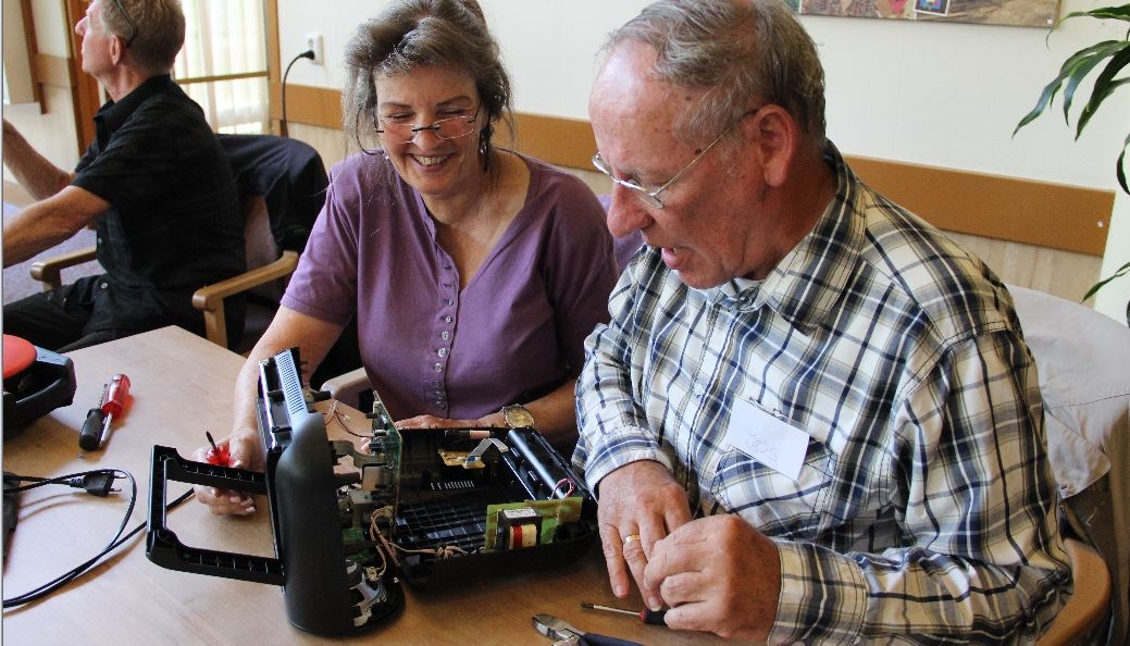 Van naaimachine tot senseo bij ‘t Repair Café