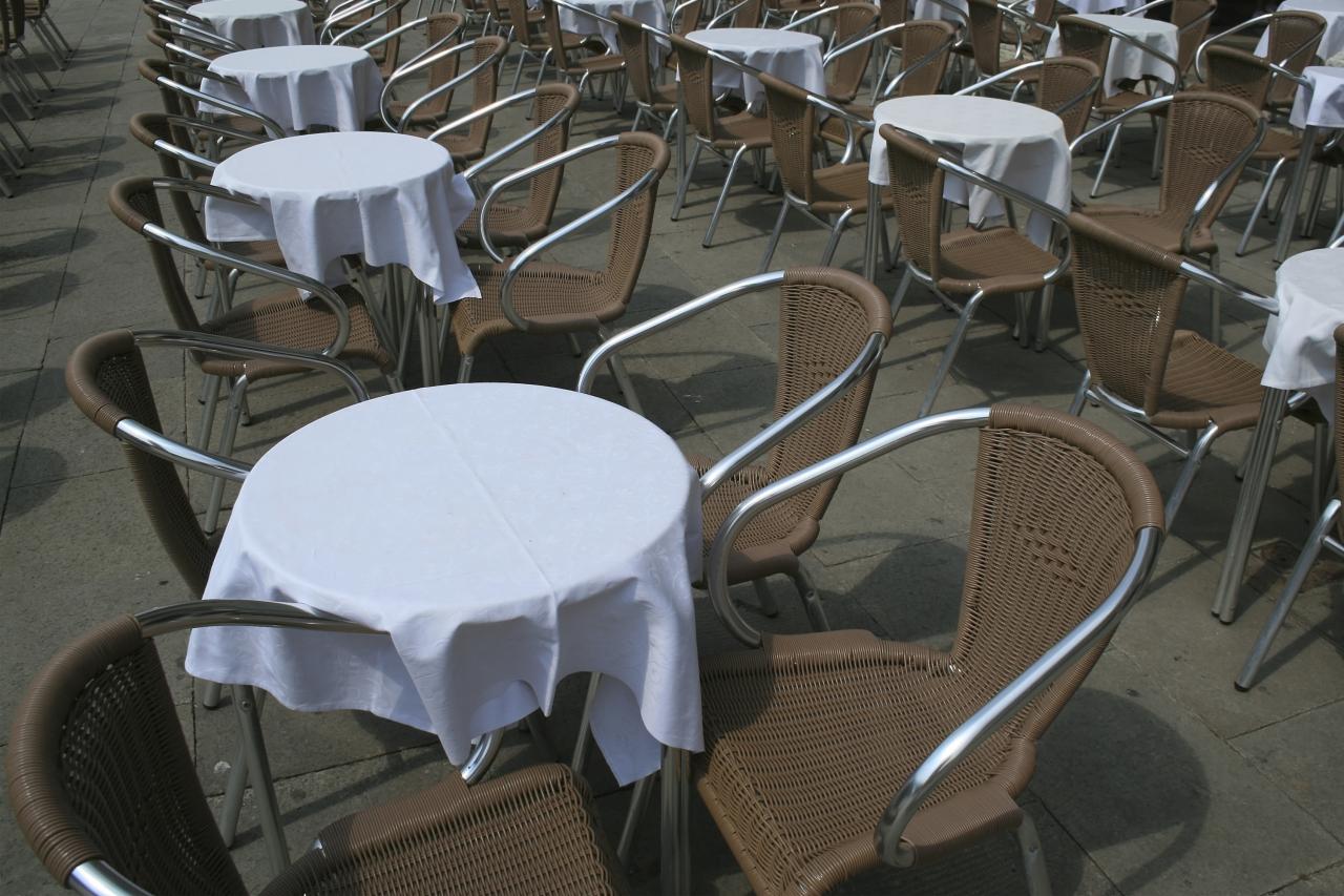Terrassen in centrum Pijnacker uurtje langer open