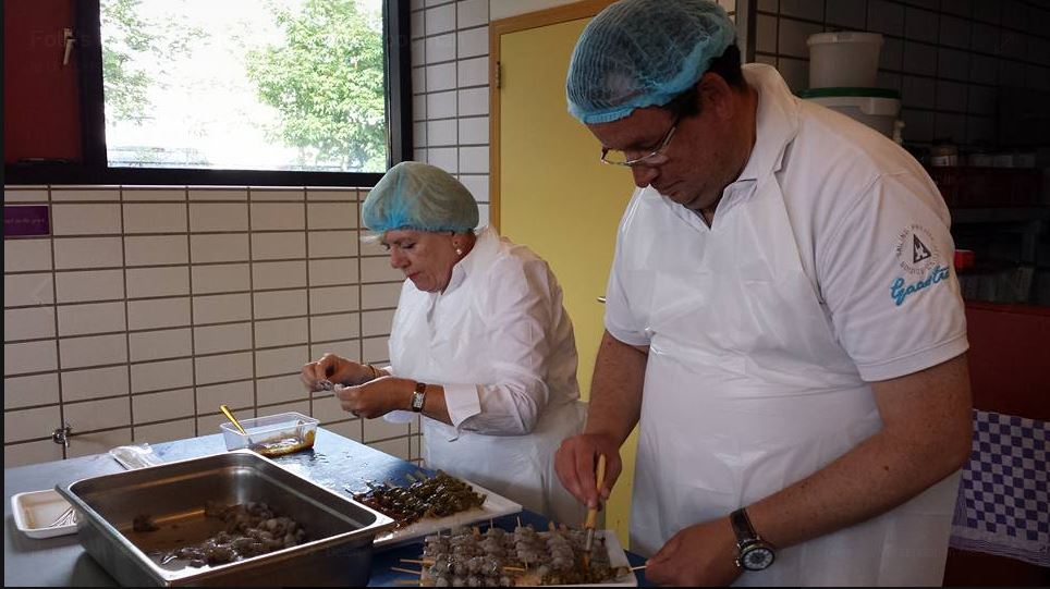 Raadsleden zetten het mes erin