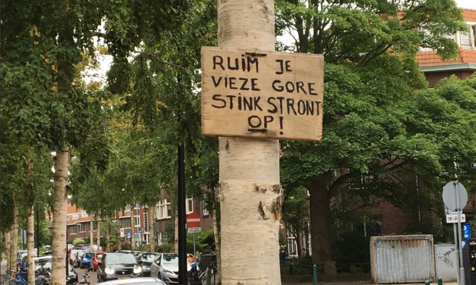 Mede Rijswijkers, ruim je hondenpoep  op