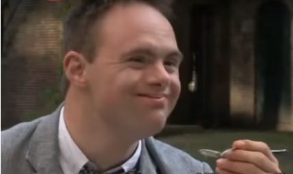 Joris Dorst (The Undateables) in vaste dienst bij Hema in De Bogaard
