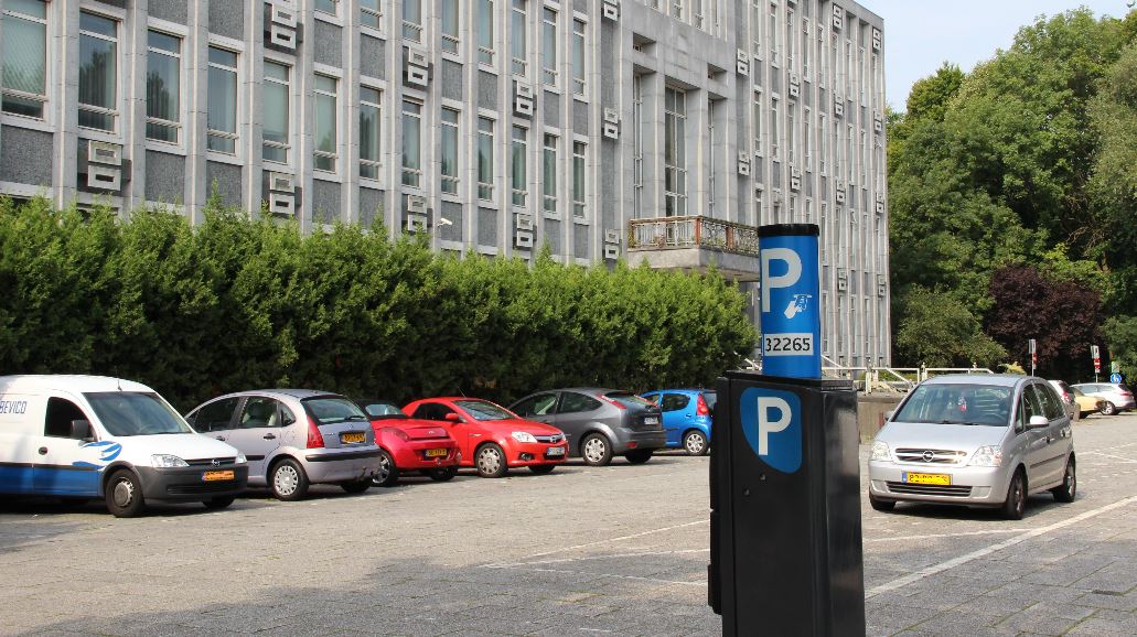Géén langparkeerders meer bij oude stadhuis