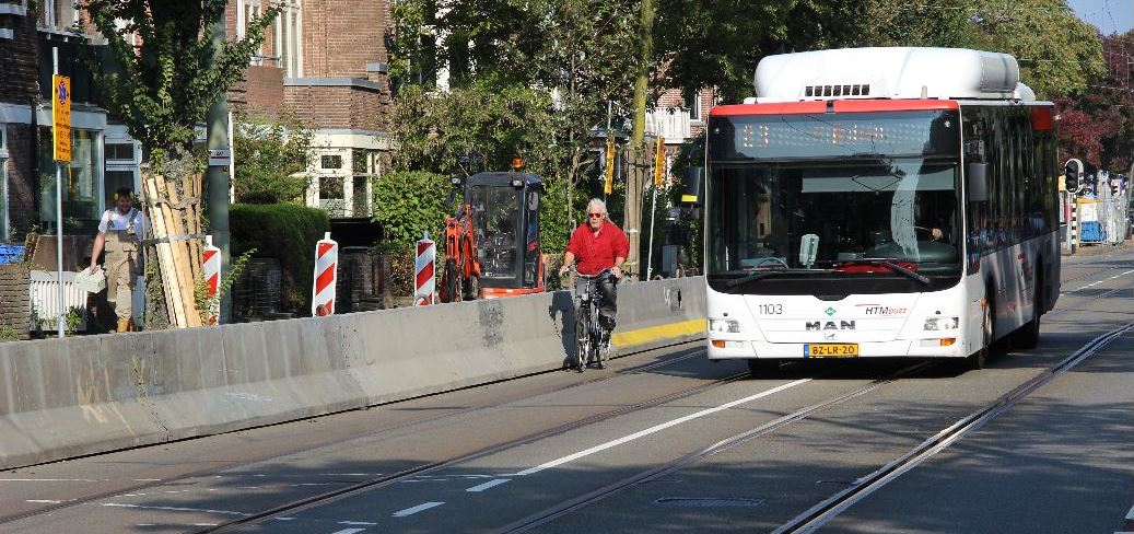Een ongeluk ligt op de loer op de Geestbrugweg