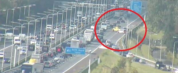 Twee honden doodgereden op snelweg A13
