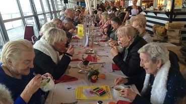 Lunch voor ouderen bij Albert Heijn In de Bogaard