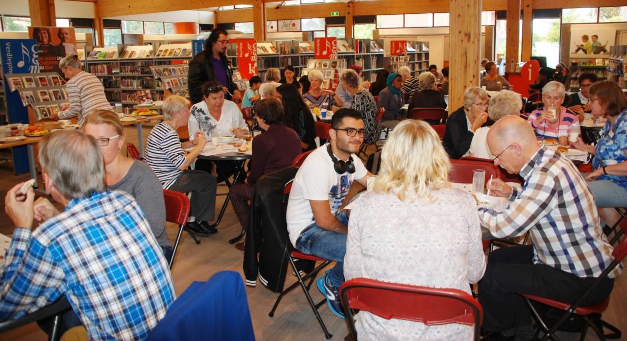 Taallunch bij bibliotheek