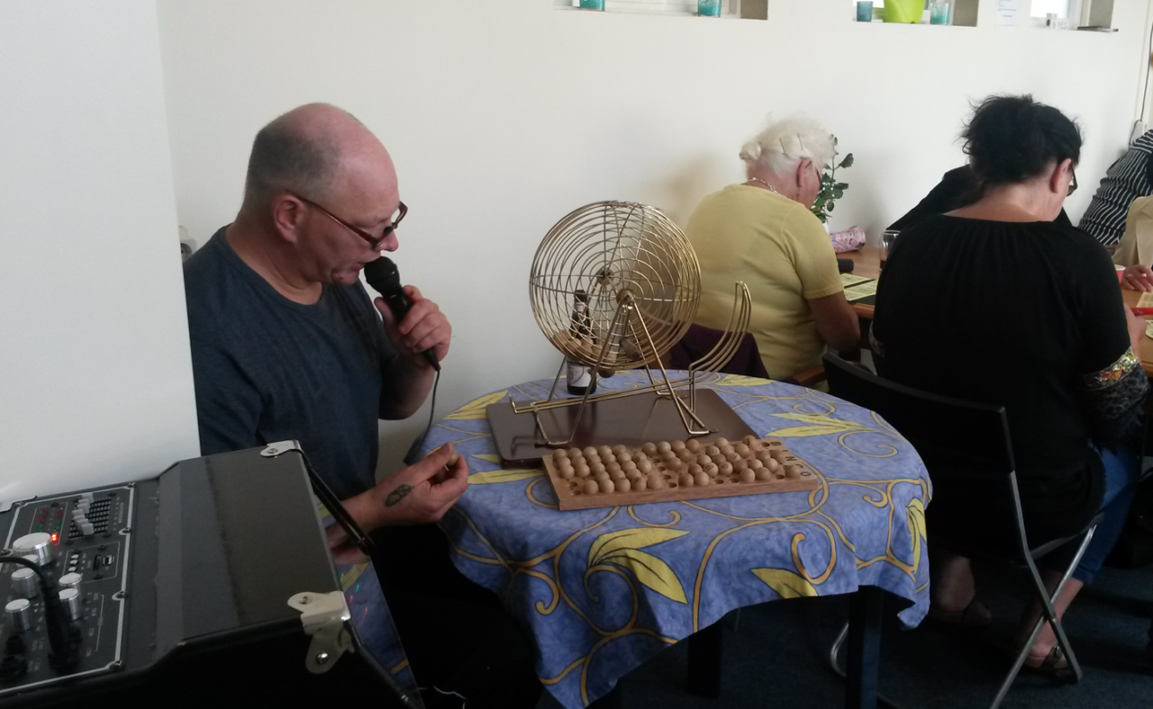 Bingo in huiskamer Te Werve