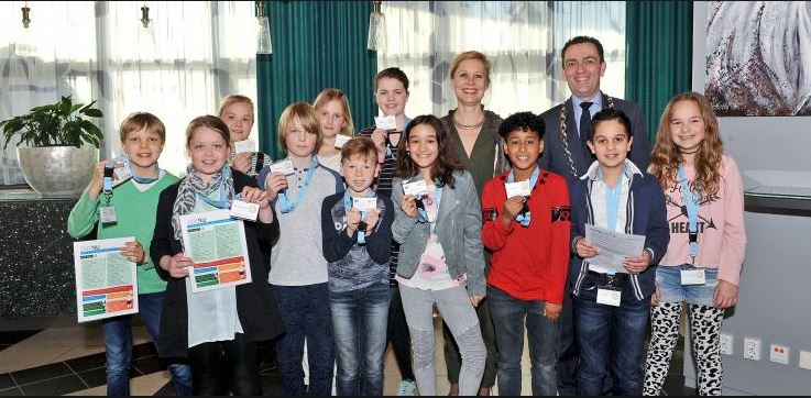 Kinderrechtenambassadeurs vertellen over armoedebeleid