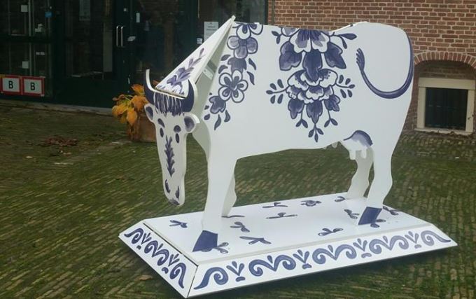 Delftsblauwe koe voor Rijswijks museum