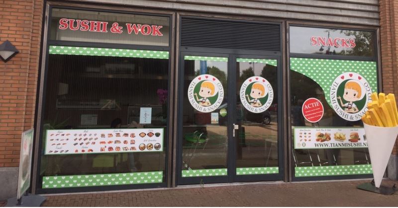 Sushi zaak/cafetaria te koop in winkelcentrum In de Bogaard