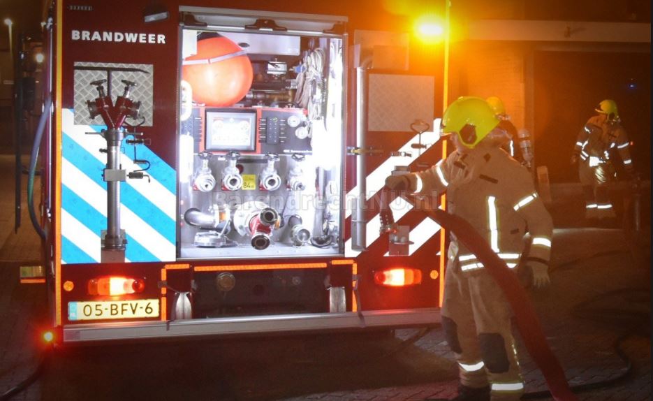 Brand is vuilniscontainer Steenvoordeschool