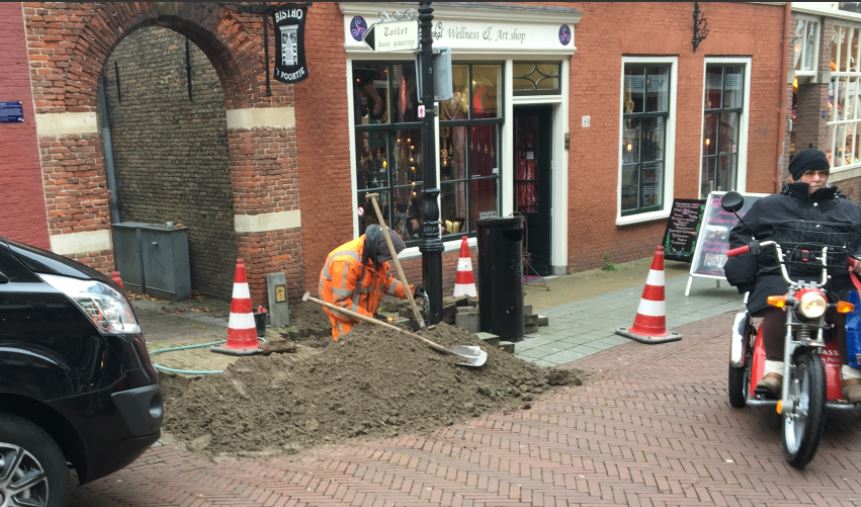 Spoedreparatie aan verlichting Herenstraat