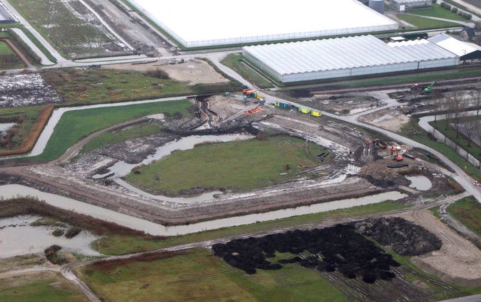 Waterberging en fitnesstoestellen in de Oude Polder