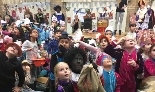 Sinterklaas nog op bezoek bij leerlingen Steenvoordeschool