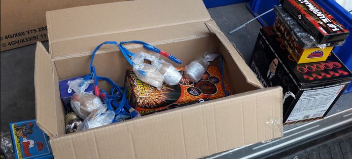Ronald Stoffer: ‘Meeste vuurwerk via post is illegaal