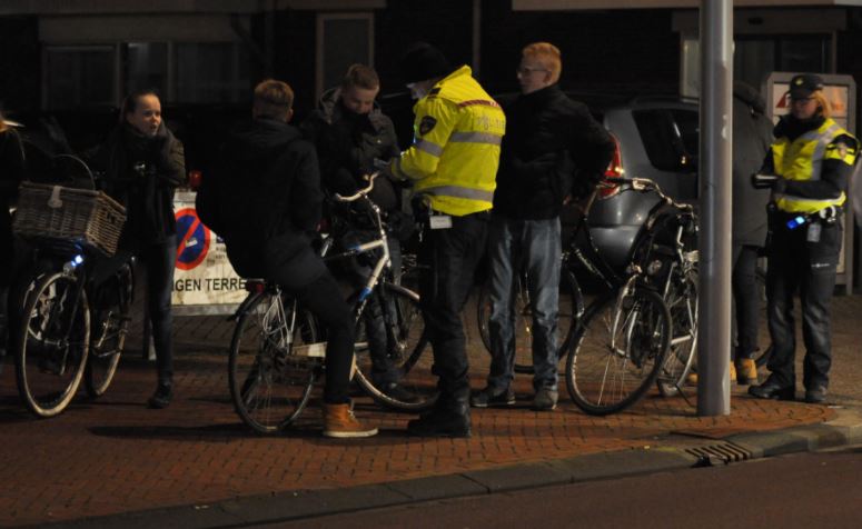 Politie waarschuwt: dinsdag controle fietsverlichting