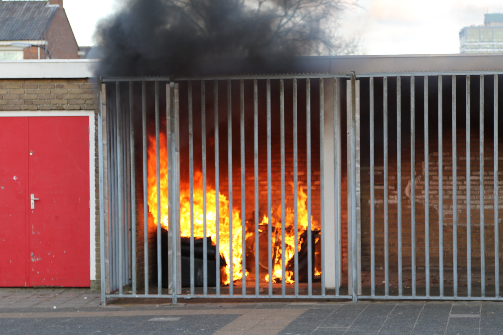 Brand fietsenstalling P. van Vlietlaan