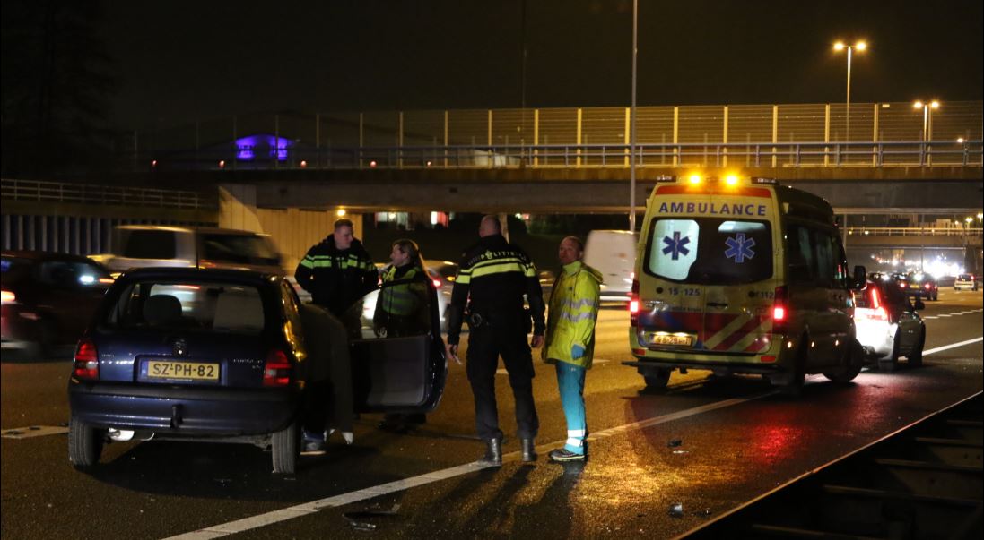 Beknelling en geen geldig rijbewijs bij ongeval op A4