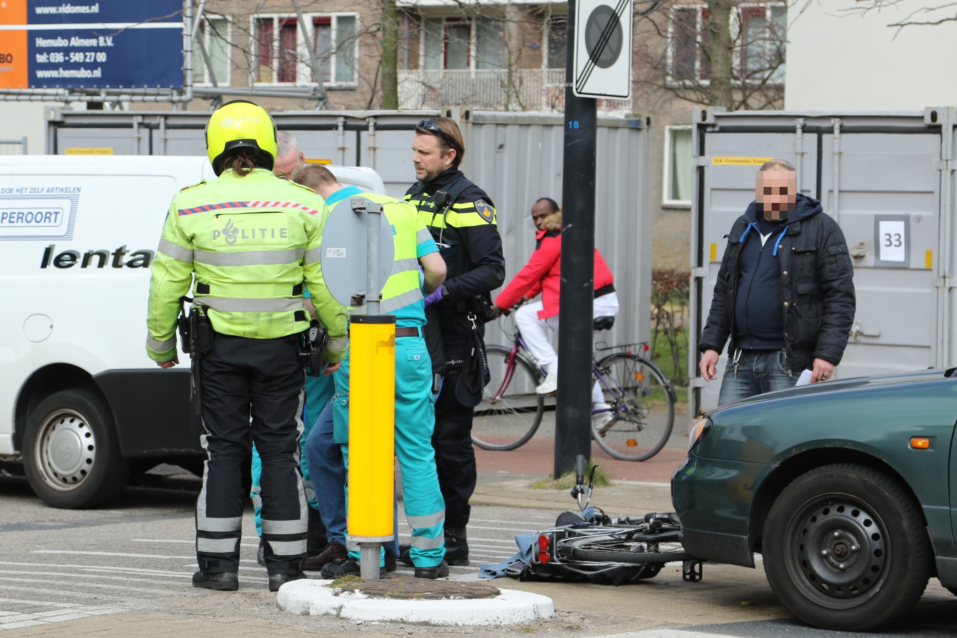 Aanrijding tussen auto en fietser