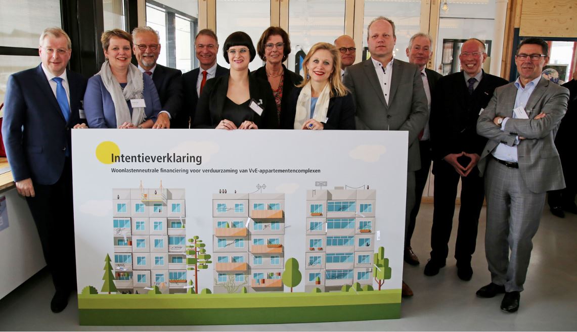 Makkelijk VvE leningen voor dubbel glas en zonnepanelen