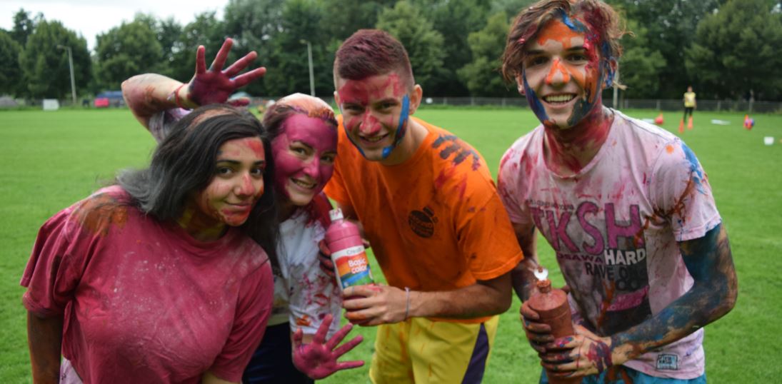 Coole zomervakantie zoekt zonnige begeleiders