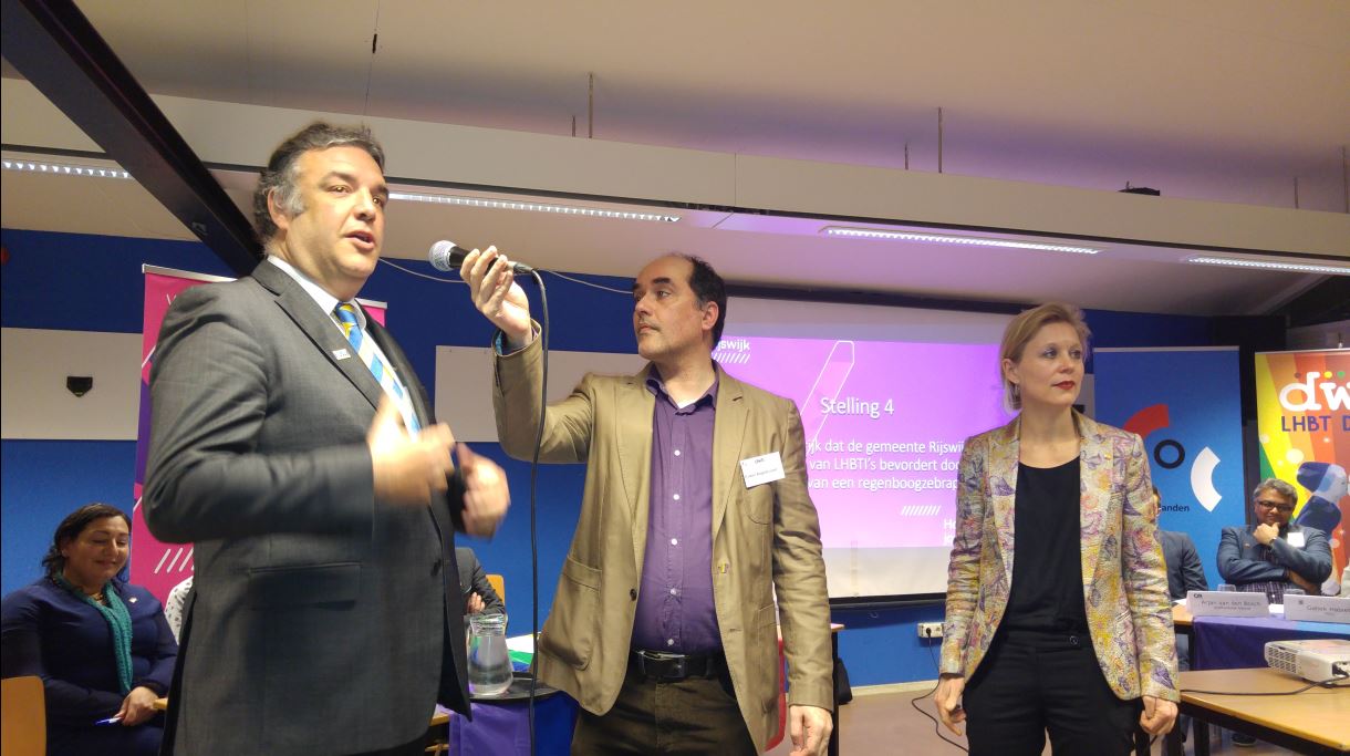 Druk bezocht eerste ‘rose debat’ in Rijswijk