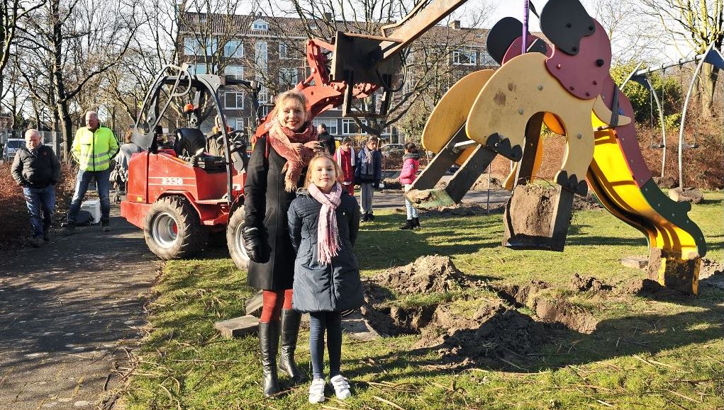 Speeltuin Cromhoutlaan wordt helehaal nieuw