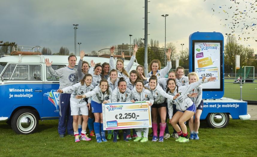 Dankzij Vriendenloterij 12.215 euro extra voor de clubkas