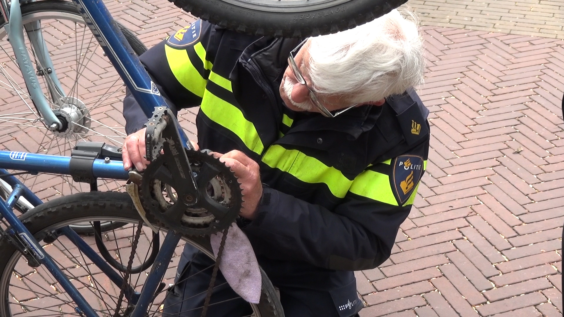 VIDEO: Graveeractie Politie Rijswijk druk bezocht