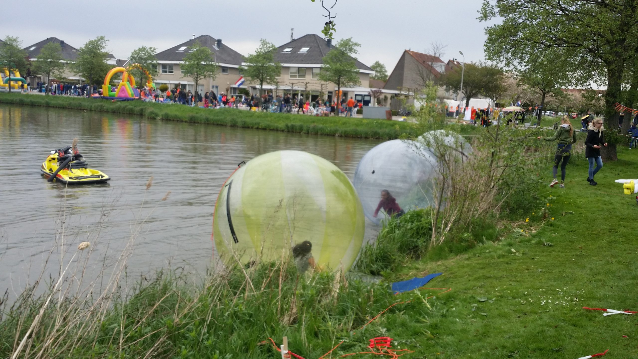 Van de kabelbaan (en andere avonturen) Van de kabelbaan (en andere avonturen)