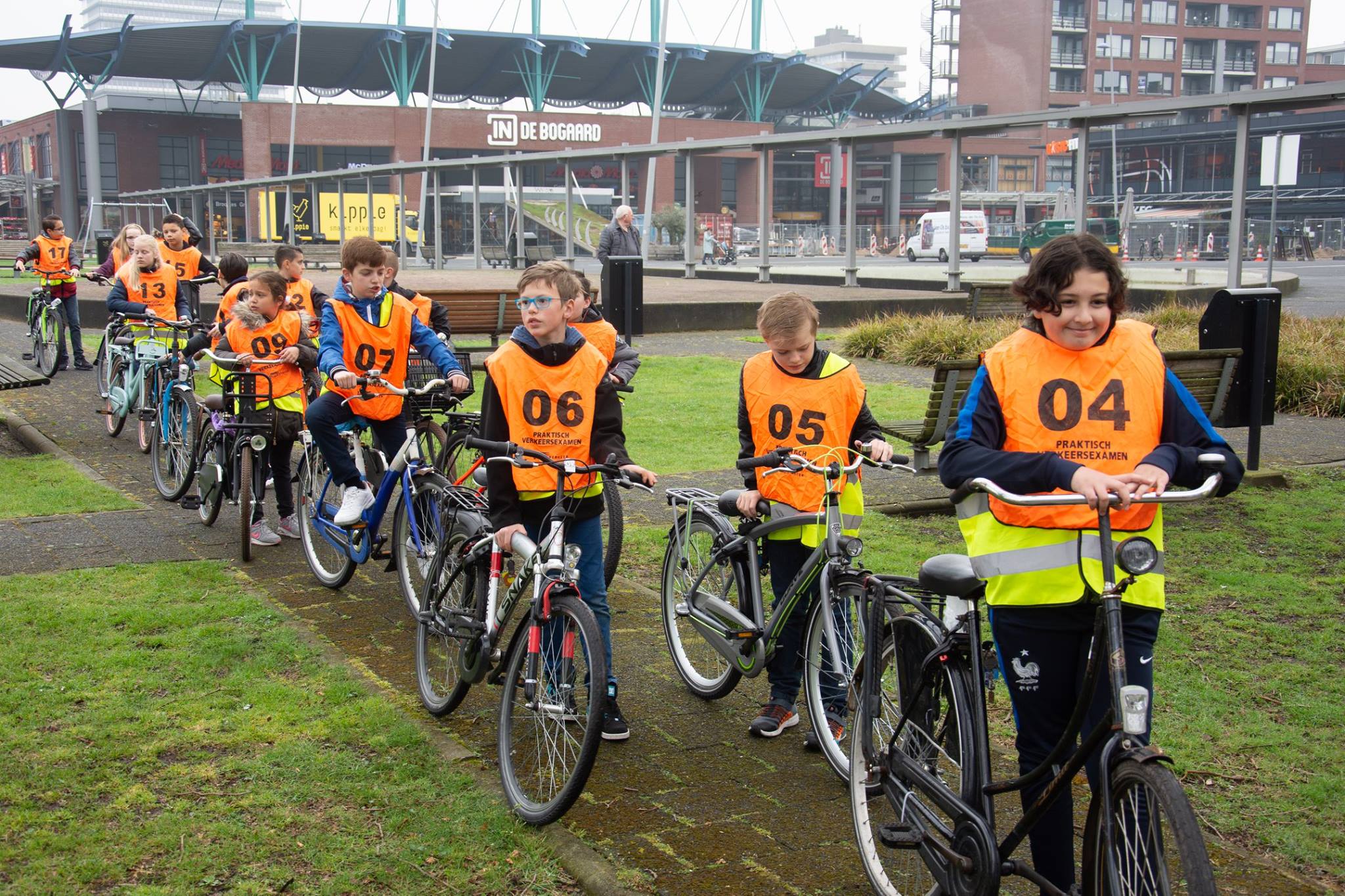 VIDEO: Rijswijk in teken van VVN Verkeersexamen