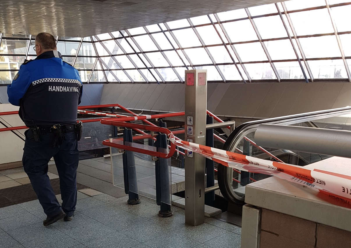 Passagiers NS Rijswijk aan lot overgelaten 