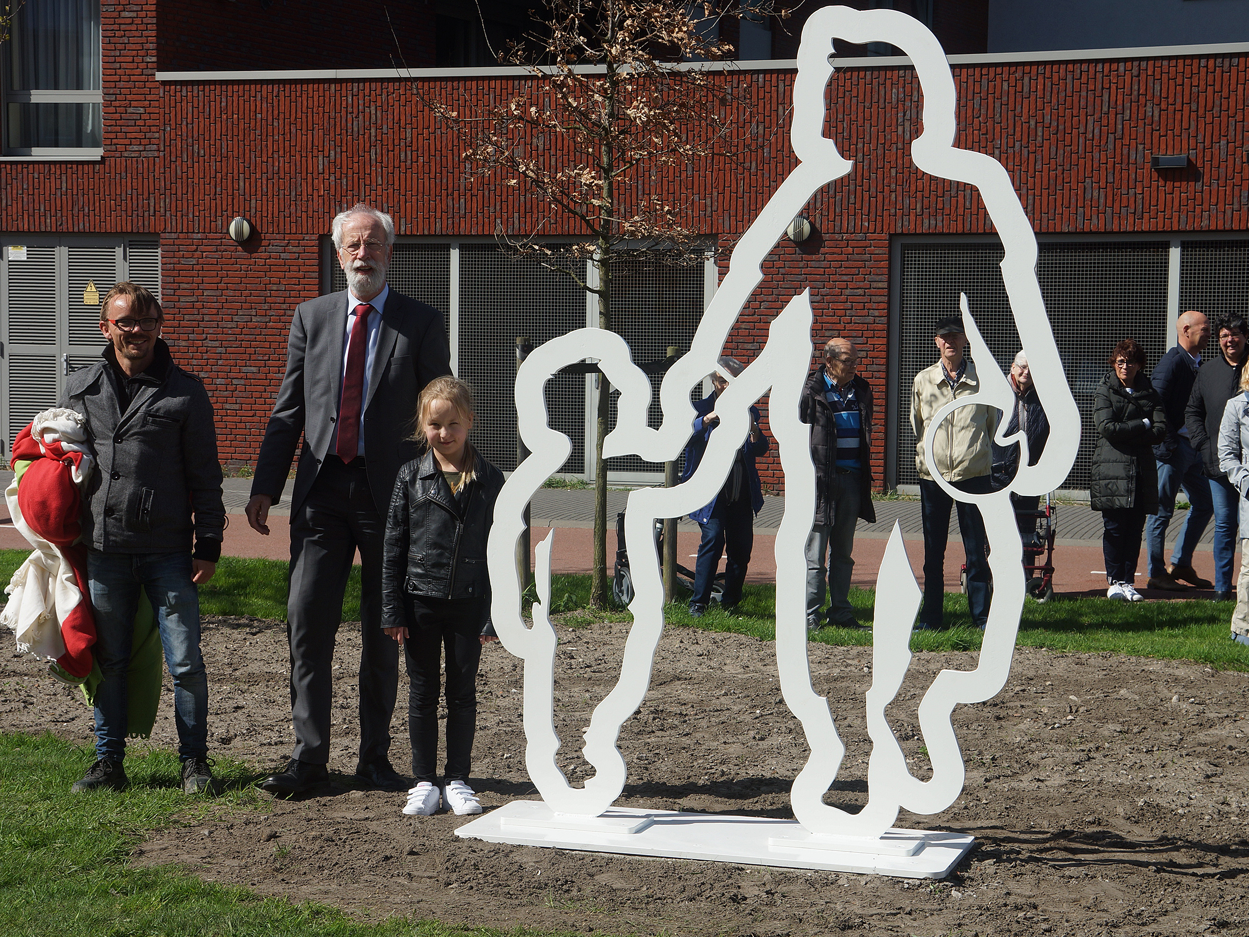 Vriendelijke buren onthuld