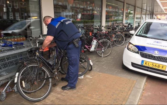 Handhaving stickert weesfietsen