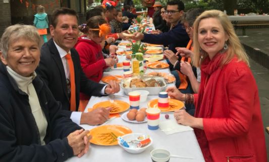 Koningsdag Cromvliet begint met ontbijt