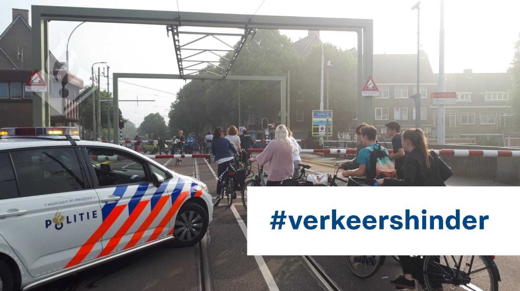 Nu slagbomen Geestbrug kapot