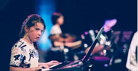 Kennismaken met Keyboard, viool, gitaar, piano, slagwerk of slagwerk